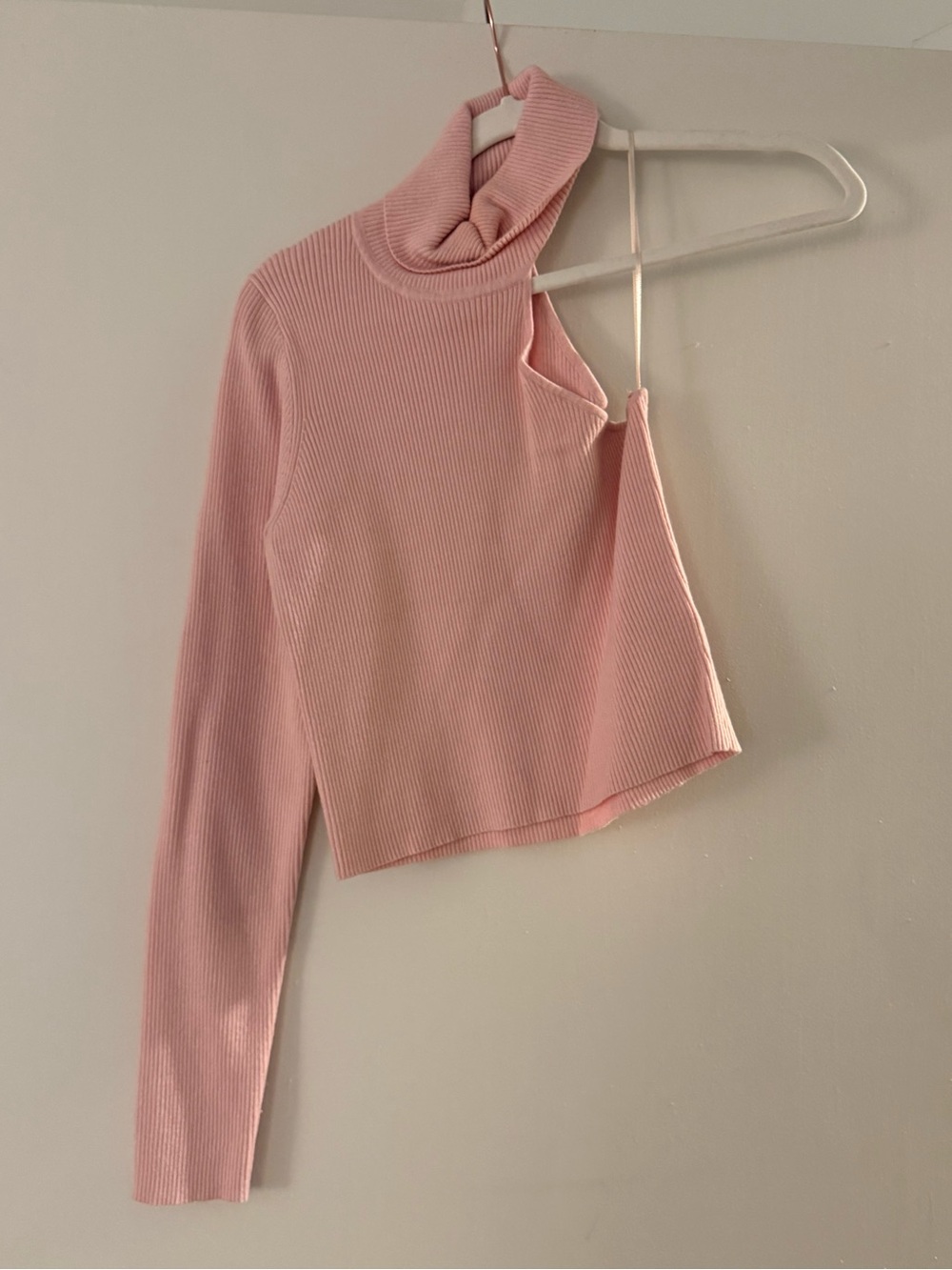 LE LIS Asymmetrical One-Shoulder Ribbed Turtleneck Top - Pink